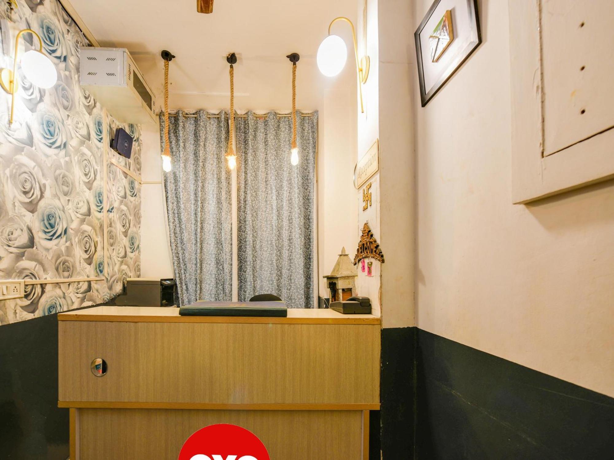 Hotel O Unique Delhi 3*